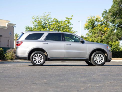 Used 2020 Dodge Durango SXT w/ 3rd Row Seating Group image 8