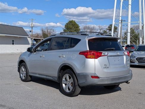 Used 2015 Toyota RAV4 XLE image 3