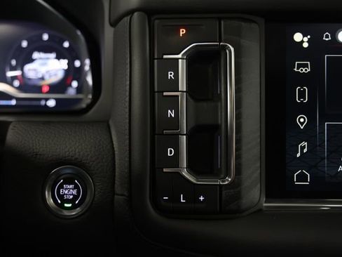 Used 2024 GMC Yukon XL Denali AWD/4WD image 36