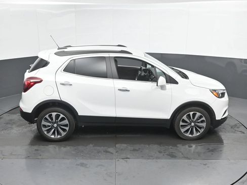 Used 2022 Buick Encore Preferred w/ Safety Package AWD/4WD image 34