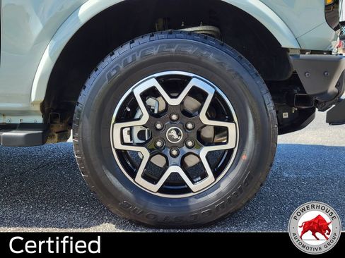 Used 2022 Ford Bronco Outer Banks AWD/4WD image 11