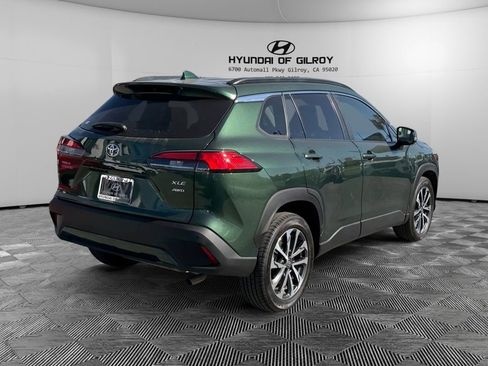 Used 2024 Toyota Corolla Cross XLE image 5