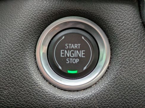 Used 2023 Chevrolet Colorado LT w/ LT Convenience Package III image 21