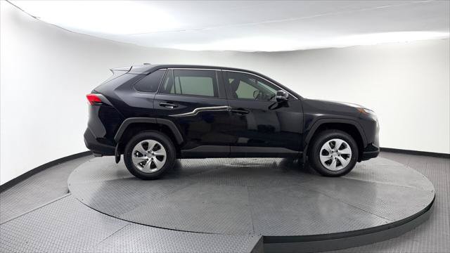 Used 2024 Toyota RAV4 LE FWD image 9