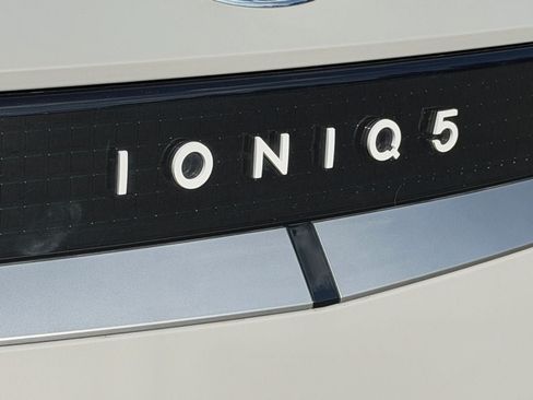 Certified 2023 Hyundai Ioniq 5 SEL w/ Cargo Package AWD/4WD image 35