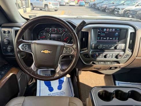 Used 2018 Chevrolet Silverado 1500 LTZ AWD/4WD image 12