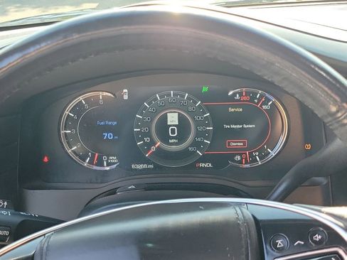 Used 2017 Cadillac Escalade ESV Platinum image 34