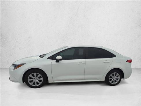 Certified 2023 Toyota Corolla LE image 5