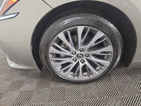 Used 2021 Lexus ES 350 w/ Premium Package image 35