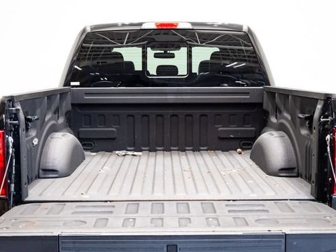 Used 2018 Ford F150 King Ranch w/ Equipment Group 601A Luxury AWD/4WD image 31