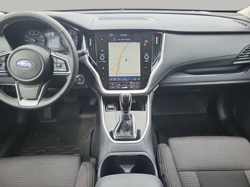 Used 2025 Subaru Outback Premium image 12