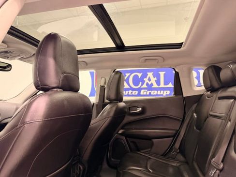 Used 2018 Jeep Compass Limited w/ Navigation Group AWD/4WD image 26