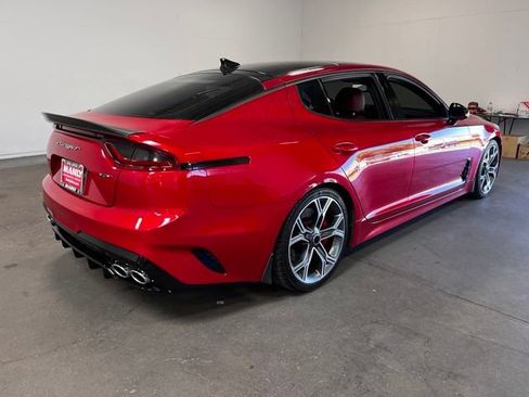 Used 2018 Kia Stinger GT1 RWD image 3