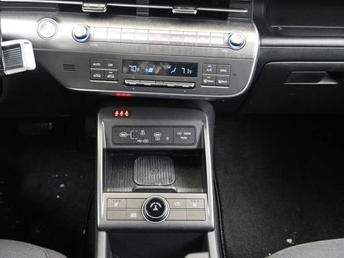 Certified 2025 Hyundai Kona SEL image 36