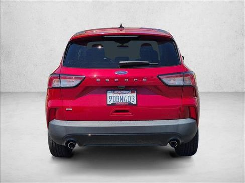 Used 2022 Ford Escape SE w/ SE Sport Appearance Package FWD image 7