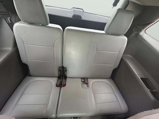 Used 2020 Chevrolet Traverse Premier FWD image 12