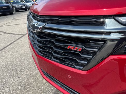 Used 2022 Chevrolet Equinox RS w/ LPO, Floor Liner Package image 15