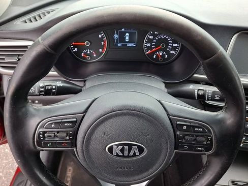 Used 2018 Kia Optima S w/ Panoramic Sunroof Package image 22