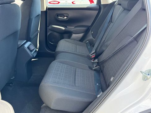 Used 2025 Honda HR-V LX image 18