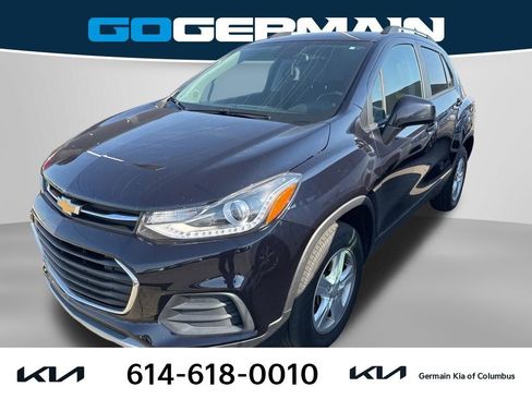 Used 2022 Chevrolet Trax LT w/ LT Convenience Package AWD/4WD image 1