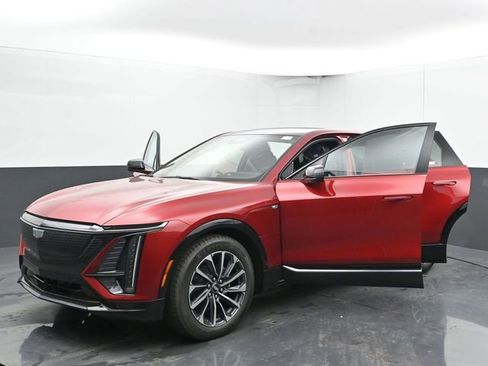 New 2025 Cadillac Lyriq Sport image 50