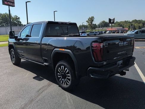 Used 2025 GMC Sierra 3500 Denali Ultimate AWD/4WD image 5