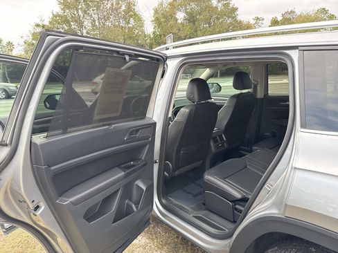 Used 2021 Volkswagen Atlas SEL image 15