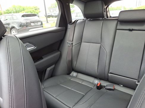 Certified 2026 Land Rover Range Rover Velar Dynamic SE image 15