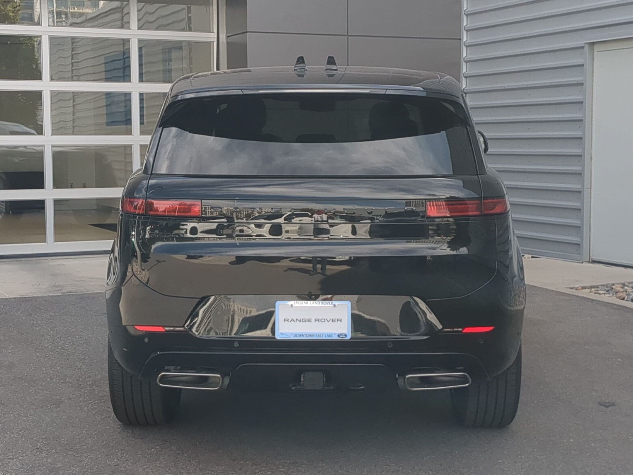 New 2026 Land Rover Range Rover Sport Dynamic SE AWD/4WD image 6