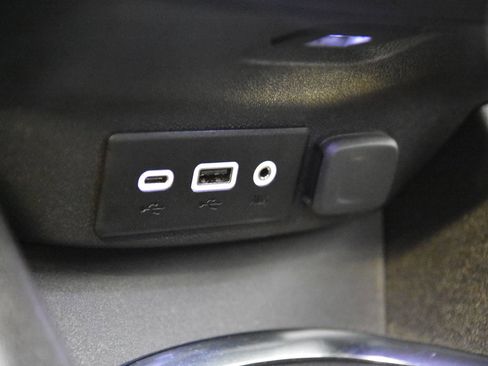 Used 2023 Chevrolet Malibu LT FWD image 26