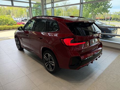 New 2026 BMW X1 xDrive28i w/ Technology Package AWD/4WD image 4