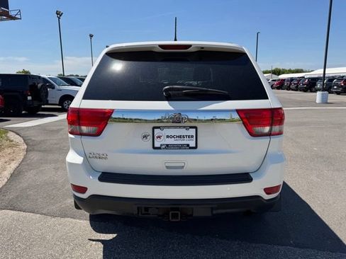Used 2012 Jeep Grand Cherokee Laredo w/ Laredo E Group AWD/4WD image 40