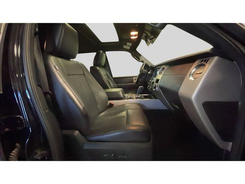 Used 2017 Ford Expedition EL Limited w/ Equipment Group 301A AWD/4WD image 19