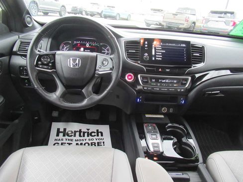 Used 2022 Honda Passport Elite image 18