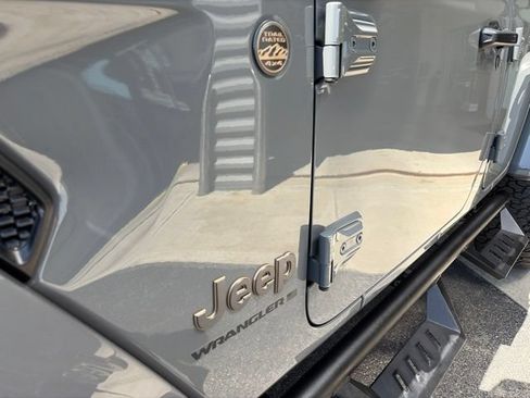 Used 2023 Jeep Wrangler Unlimited Rubicon 392 w/ Xtreme Recon 35" Tire Package AWD/4WD image 9