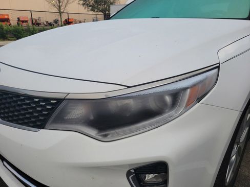 Used 2018 Kia Optima EX w/ Technology Package image 5