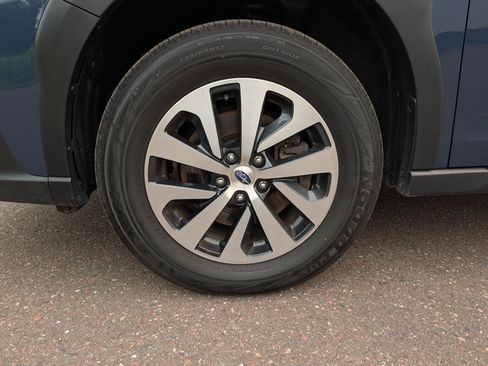 Used 2025 Subaru Outback Premium AWD/4WD image 15