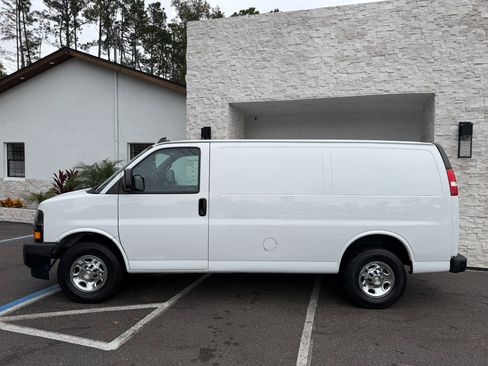 Used 2020 Chevrolet Express 2500 w/ Enhanced Convenience Package image 2
