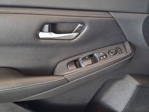 Used 2020 Nissan Sentra SV image 14