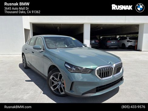 Used 2024 BMW i5 eDrive40i w/ Premium Package RWD image 1
