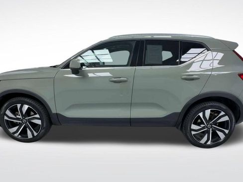 Used 2024 Volvo XC40 B5 Ultimate w/ Protection Package Premier AWD/4WD image 5