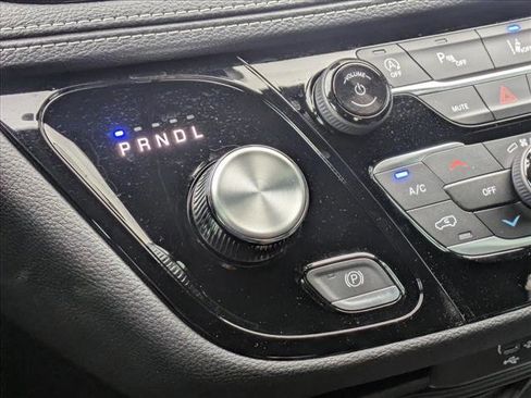 New 2026 Chrysler Pacifica Select image 15