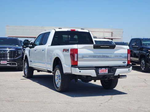 Used 2022 Ford F250 Platinum w/ FX4 Off-Road Package AWD/4WD image 5