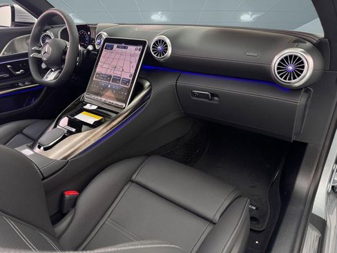 New 2025 Mercedes-Benz SL 43 AMG AMG SL 43 image 21