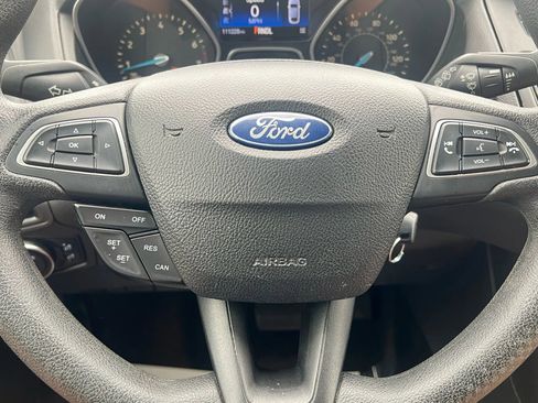 Used 2016 Ford Focus SE image 10