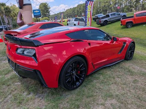 Used 2015 Chevrolet Corvette Z06 w/ Battery Protection Package RWD image 4