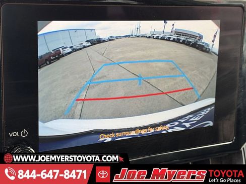 Used 2025 Toyota Corolla LE image 22