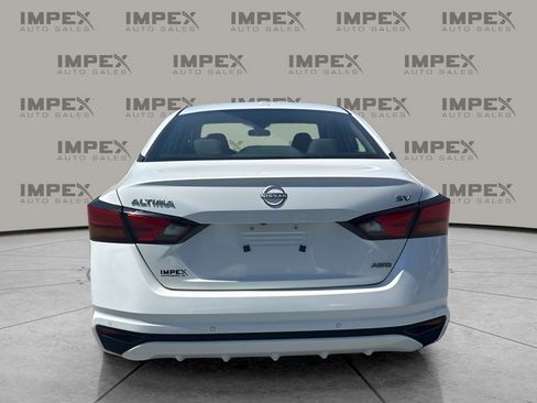 Used 2023 Nissan Altima 2.5 SV image 4