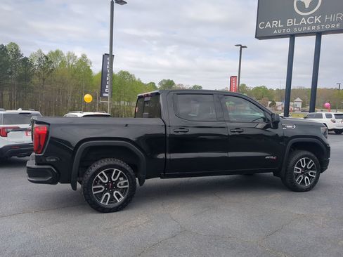 Used 2023 GMC Sierra 1500 AT4 w/ Technology Package image 4