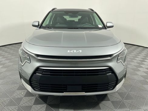 New 2025 Kia Niro SX image 10